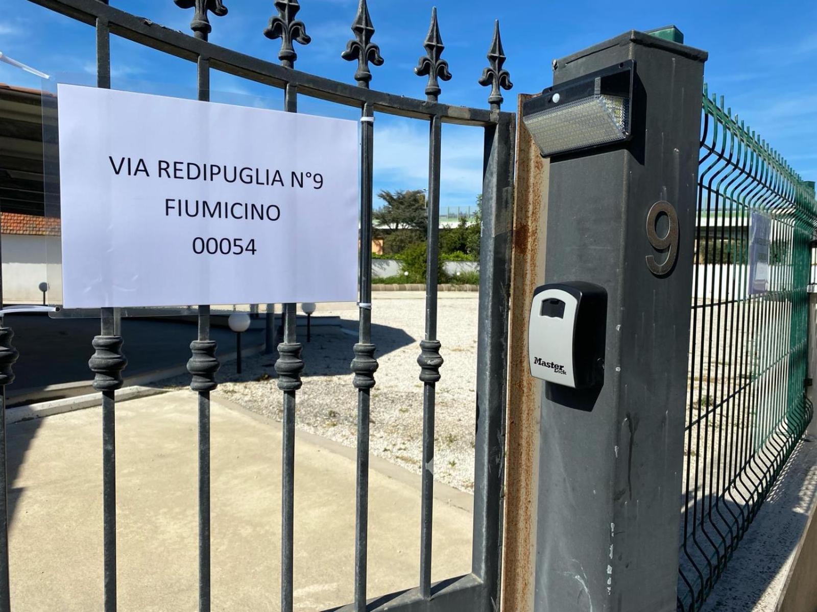 Fcoairporthouse Lägenhet Fiumicino Exteriör bild